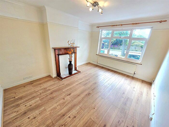 3 Bedroom End Of Terrace House To Rent In Whitton Avenue East, Greenford, UB6