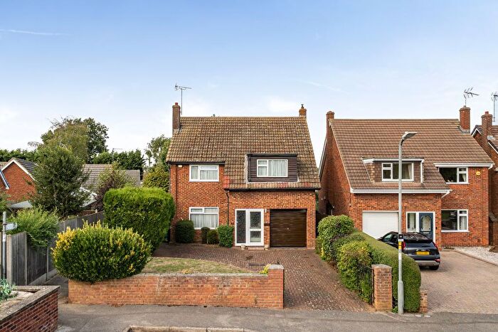 3 Bedroom Detached House For Sale In Mill Road, Bletchley, Milton Keynes, MK2