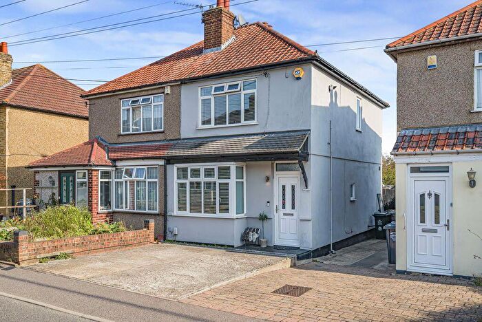 3 Bedroom Semi Detached House For Sale In Tredegar Road, Wilmington, DA2