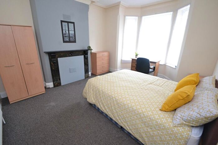 6 Bedroom Semi Detached House To Rent In Willoughby Avenue, Lenton, Nottingham, NG7