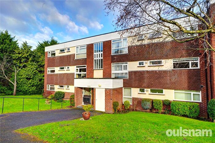 2 Bedroom Flat For Sale In Corbett Avenue, Droitwich, Worcestershire, WR9