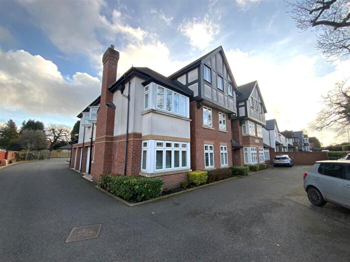 2 Bedroom Apartment To Rent In Blossomfield Road, Solihull, B91