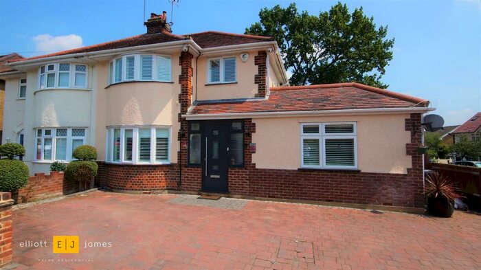 4 Bedroom Semi-Detached House To Rent In Alderton Way, Loughton, IG10