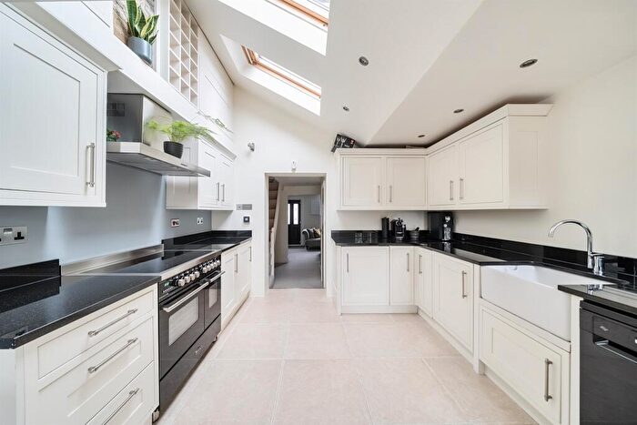 2 Bedroom Terraced House For Sale In Bulls Cross, Enfield, EN2