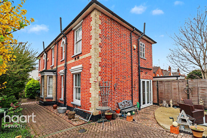 4 Bedroom Detached House For Sale In Chevallier Street, Ipswich, IP1