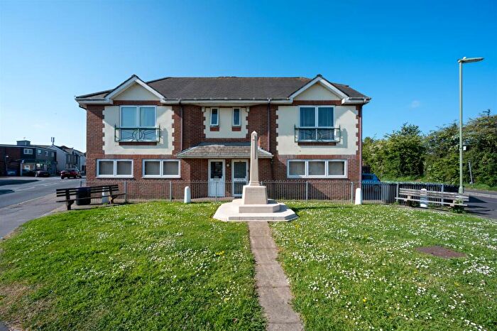1 Bedroom Flat To Rent In Elm Grove, Hayling Island, PO11