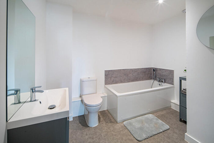 2 Bedroom Apartment To Rent In Carter Street, Sandown, PO36
