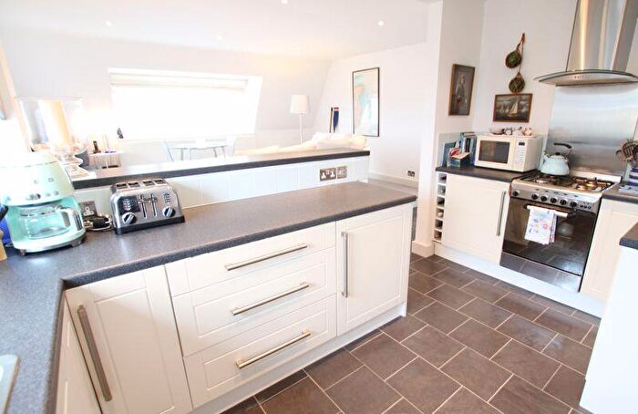 2 Bedroom Flat For Sale In Marine Road, Deal, CT14