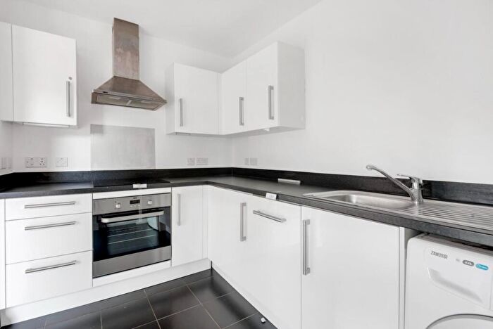 1 Bedroom Flat For Sale In Green Lanes Walk, London, N4