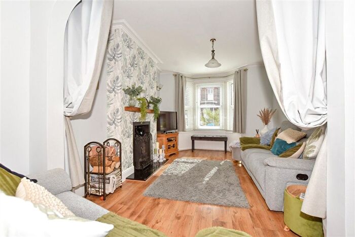 4 Bedroom Semi-detached House For Sale In Nightingale Road, Dover, Kent, CT16