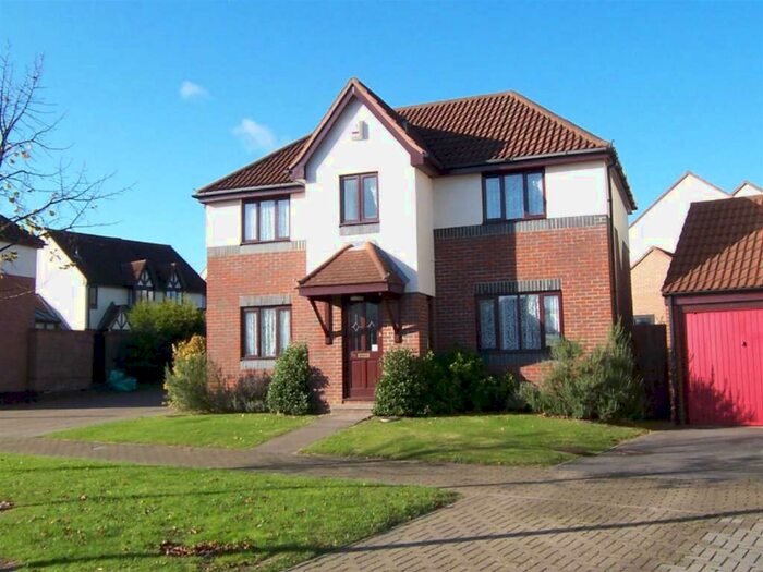 4 Bedroom Detached House To Rent In Dulverton Drive, Furzton, MK4
