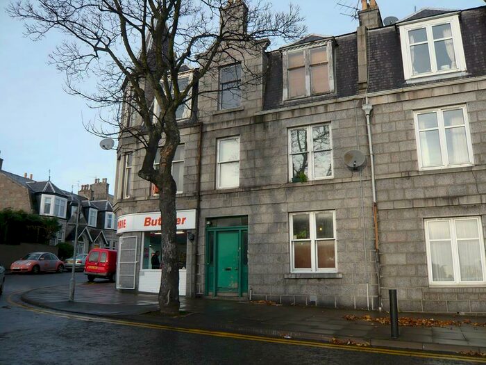 2 Bedroom Flat To Rent In Elm Place (Ffr), Aberdeen, AB25