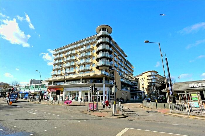 1 Bedroom Flat To Rent In Azalea House, Feltham, TW13