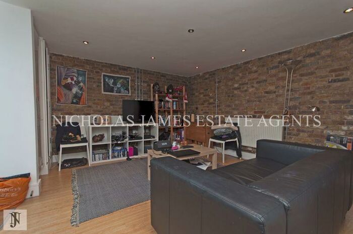 1 Bedroom Detached House To Rent In Winns Mews, London, N15