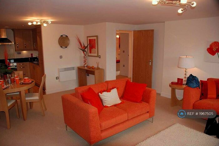2 Bedroom Flat To Rent In Fitzwilliam Street, Bletchley Park, Milton Keynes, MK3
