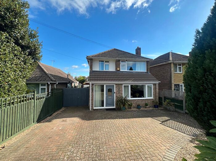 3 Bedroom Detached House For Sale In The Nook, Easton On The Hill, PE9