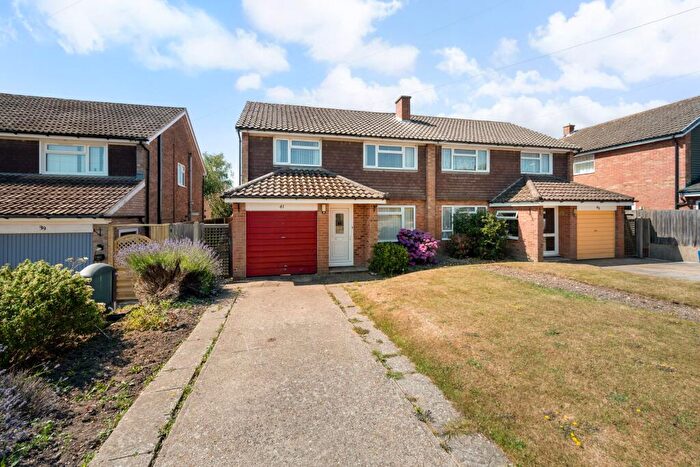 4 Bedroom Semi Detached House For Sale In Mallory Crescent, Fareham, PO16