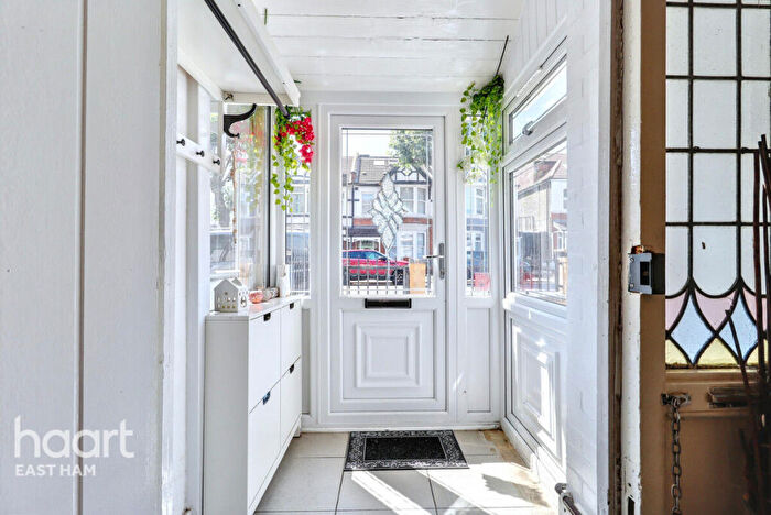 4 Bedroom Terraced House For Sale In Hatherley Gardens, London, E6