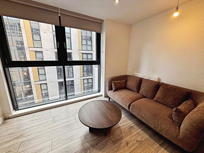 1 Bedroom Flat To Rent In The Radiant, Kirkstall Road, Leeds, West Yorkshire, LS3