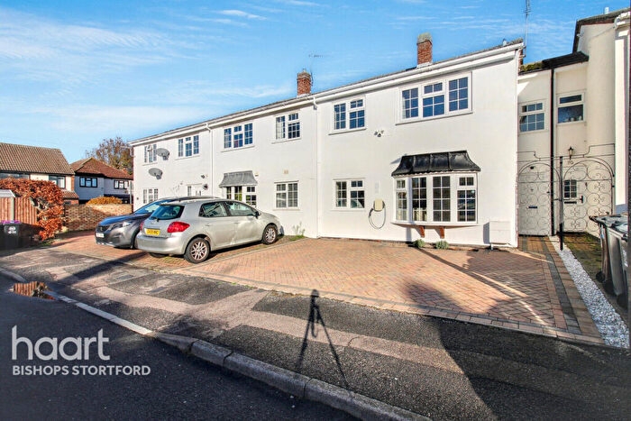 3 Bedroom Terraced House For Sale In Ascot Close, Bishop's Stortford, CM23