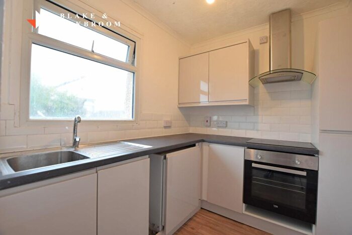 2 Bedroom Detached Bungalow For Sale In Brooklands Gardens, Jaywick, CO15