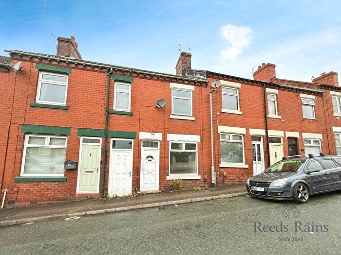 2 Bedroom Terraced House To Rent In Booth Street, Newcastle, Staffordshire, ST5