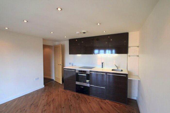 2 Bedroom Flat To Rent In Braunstone Gate, Leicester, LE3