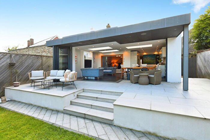 4 Bedroom Detached House For Sale In Norsey View Drive, Billericay, CM12