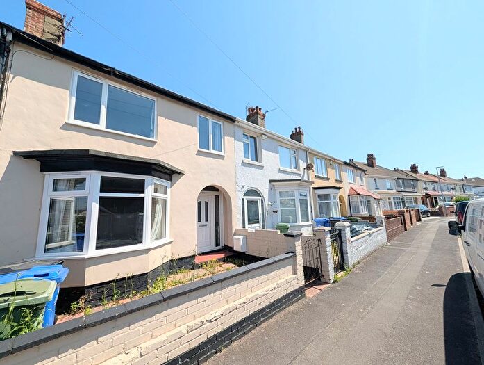 3 Bedroom Terraced House For Sale In Oliver Street, Cleethorpes, DN35