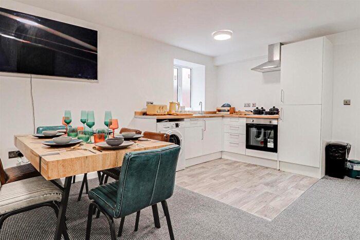 3 Bedroom Apartment To Rent In Stanley Street, Southport, PR9