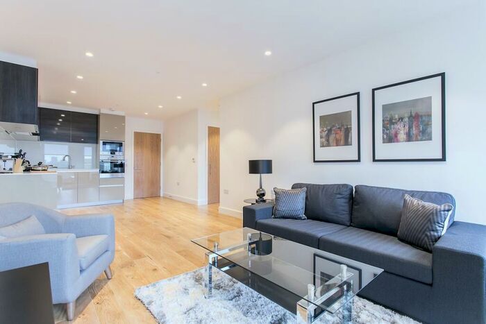 2 Bedroom Apartment To Rent In Rathbone Market, E16