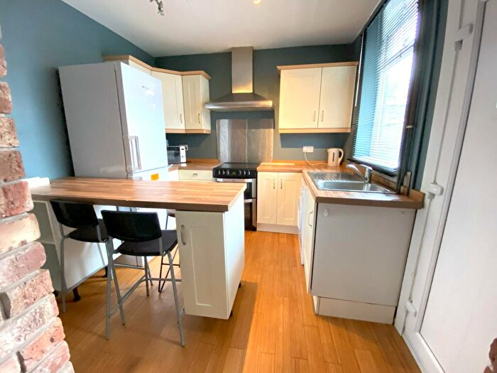 5 Bedroom Terraced House To Rent In Enderley Street, Newcastle-under-Lyme, ST5