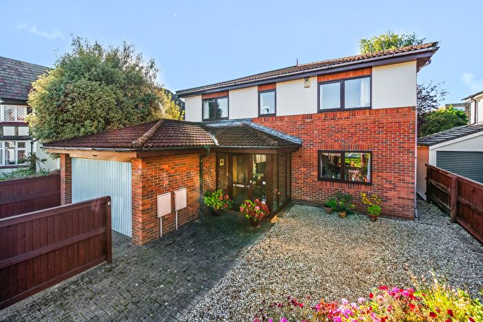 4 Bedroom Detached House For Sale In Henley Grove, Bristol, BS9