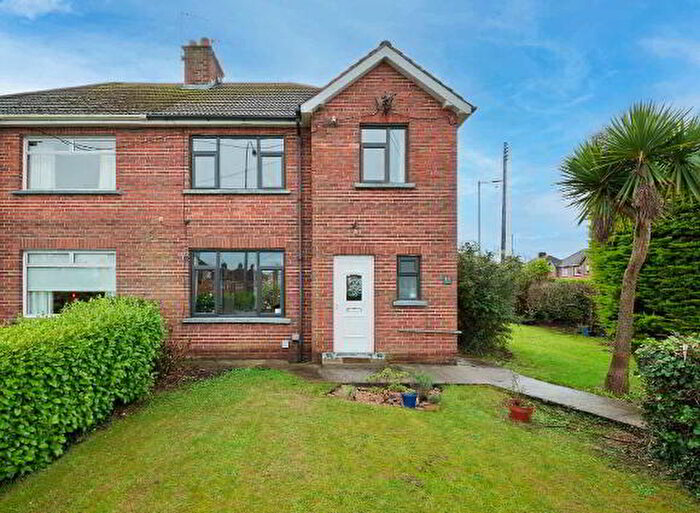 3 Bedroom Semi-Detached House For Sale In Crawfordsburn Road, Bangor, BT20
