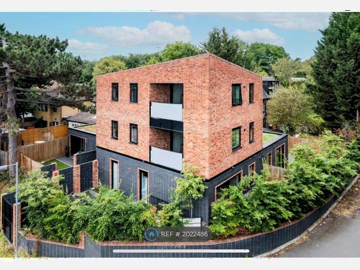 2 Bedroom Flat To Rent In Dunfield Road, Beckenham, SE6