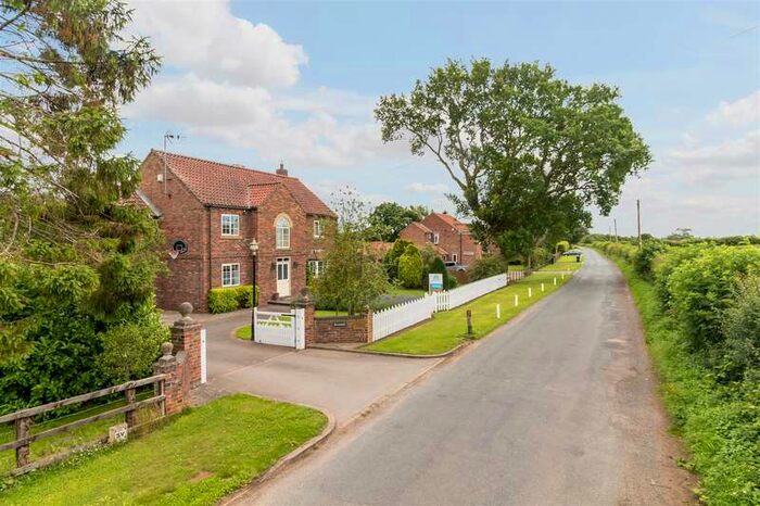 4 Bedroom Detached House For Sale In Whitwell, York, YO60