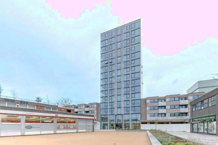 Flat To Rent In Highgate Hill, Archway, N19