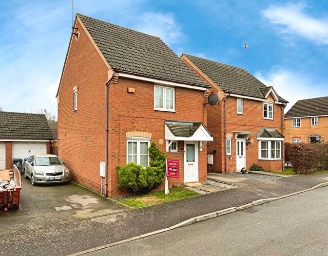 3 Bedroom Link Detached House For Sale In Tailby Avenue, Kettering, NN16