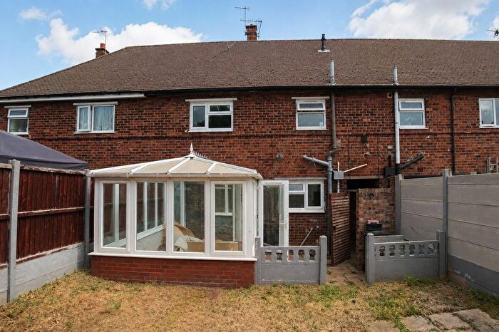 3 Bedroom Semi-Detached House To Rent In Garsdale Crescent, Blurton, Stoke-On-Trent, ST3