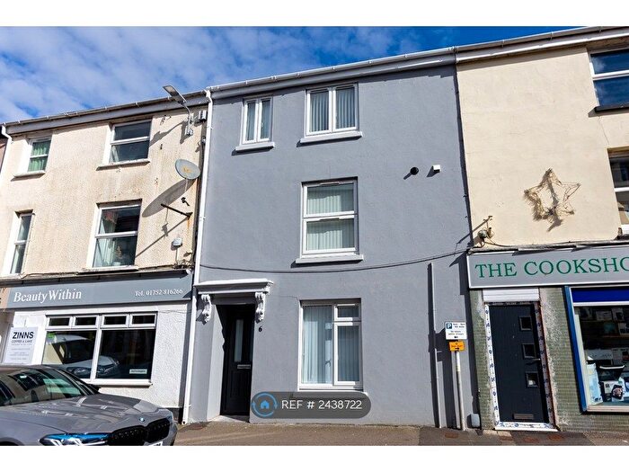 3 Bedroom Flat To Rent In Fore Street, Torpoint, PL11
