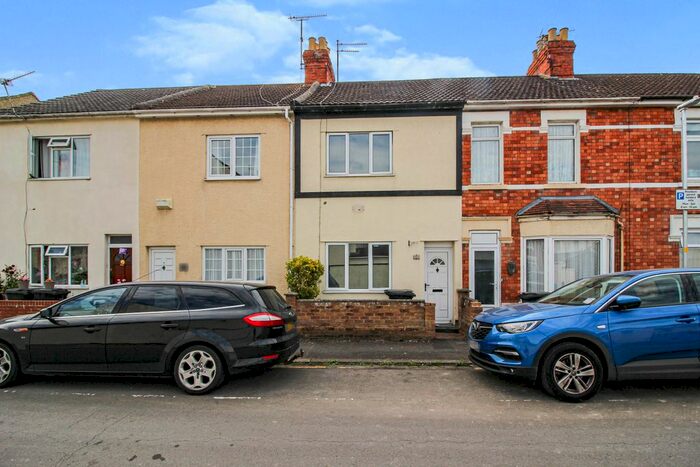 2 Bedroom Terraced House To Rent In Tennyson Street, Town Centre, Swindon, SN1