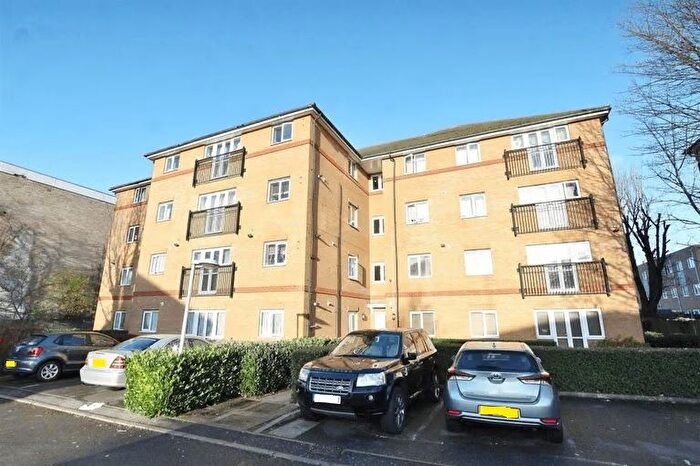 2 Bedroom Flat To Rent In Orchid Gardens, Hounslow, TW3