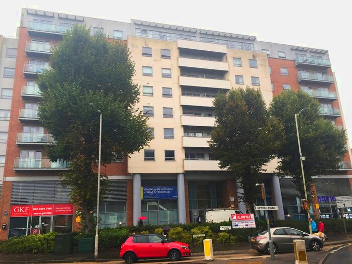 2 Bedroom Flat To Rent In Wilmington Close, Watford, WD18