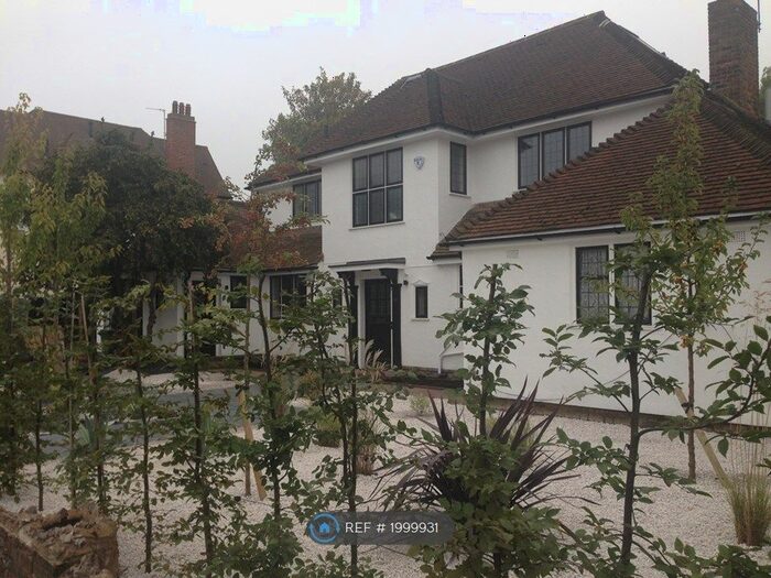 1 Bedroom Flat To Rent In Maldon Road (The Annexe), Wallington, SM6