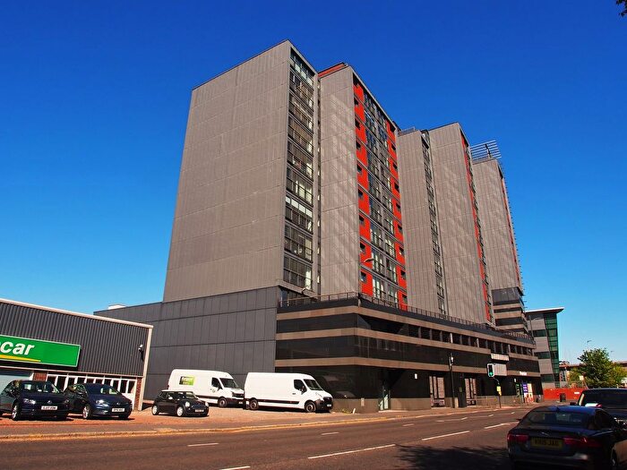 2 Bedroom Flat To Rent In Lancefield Quay, Glasgow, G3