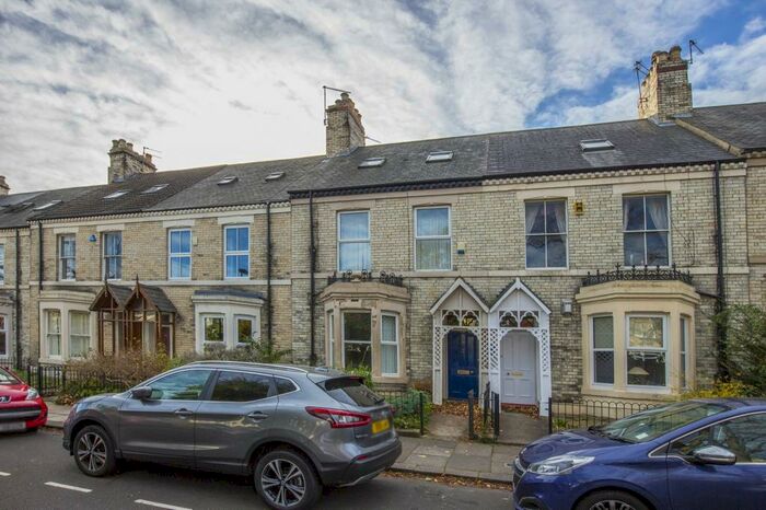 6 Bedroom Terraced House To Rent In Holly Avenue, Jesmond, Newcastle Upon Tyne, NE2