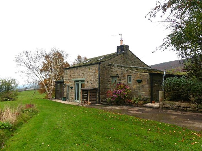2 Bedroom Cottage To Rent In Moorside Lane, Addingham, Ilkley, LS29