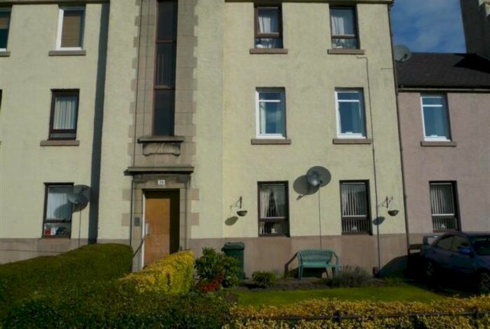 2 Bedroom Flat To Rent In Loaning Road, Edinburgh, EH7