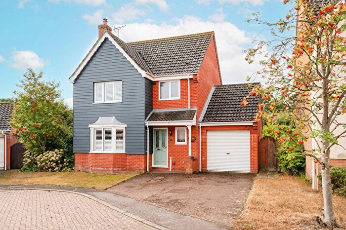 3 Bedroom Detached House For Sale In Stimpson Close, Lowestoft, NR32