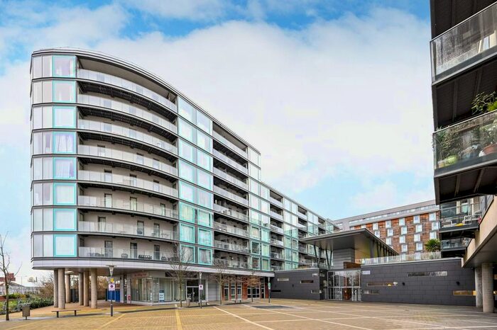 2 Bedroom Flat To Rent In Station Approach, Hayes And Harlington, Hayes, UB3